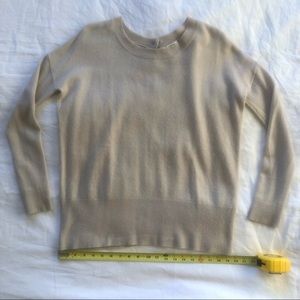Barney’s New York cream cashmere sweater S/M